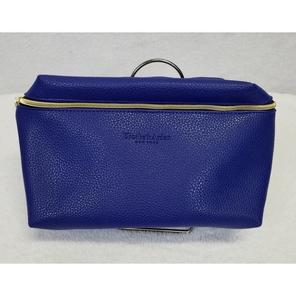 Elizabeth Arden New York Makeup Travel Toiletries - Picture 1 of 3